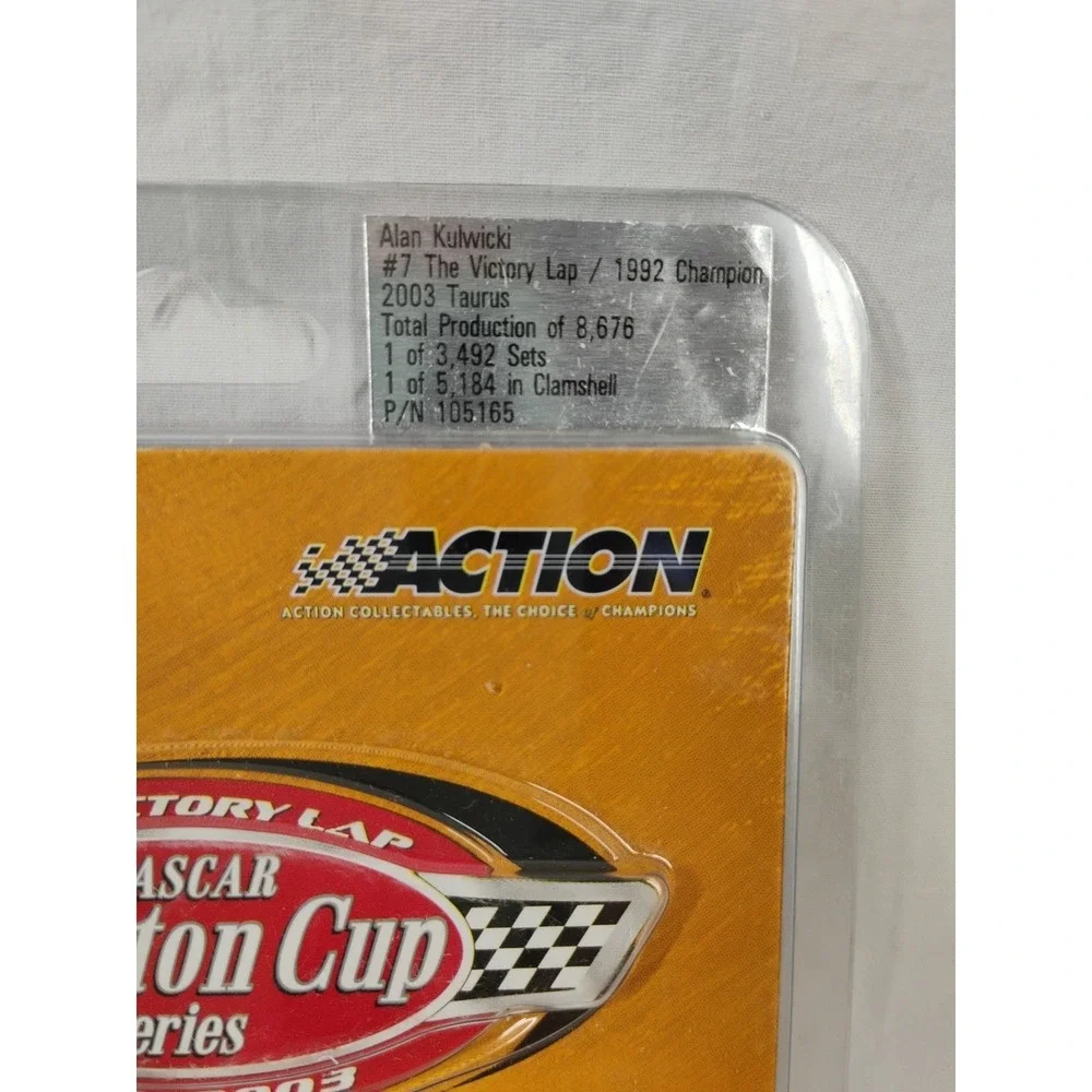 ALAN KULWICKI  #7 The Victory Lap Action Racing NASCAR Winston Cup 1992 Champion